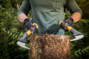 POKARA WOODXPERT LYHYT FISKARS 2