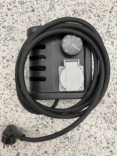 TERMOSTAATTI  HUONE 230V ITM001A