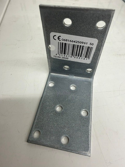 KULMALEVY RL 60X60X2,5X40 0681664250061