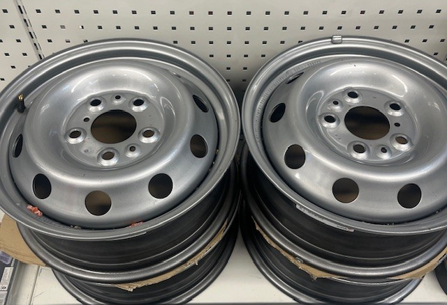 7011 TERÄSVANNE 6X16 5/130 ET68 CB78,1 9646